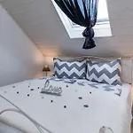 Family-friendly With Swimming Pool - 2419