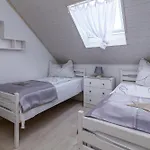 Family-friendly With Swimming Pool - 2419 Apartamento Novi Vinodolski