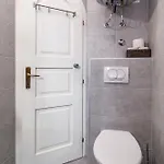 Family-friendly With Swimming Pool - 2419 Apartamento