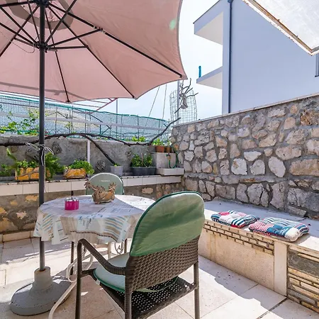 Family-friendly With Swimming Pool - 2419 Novi Vinodolski