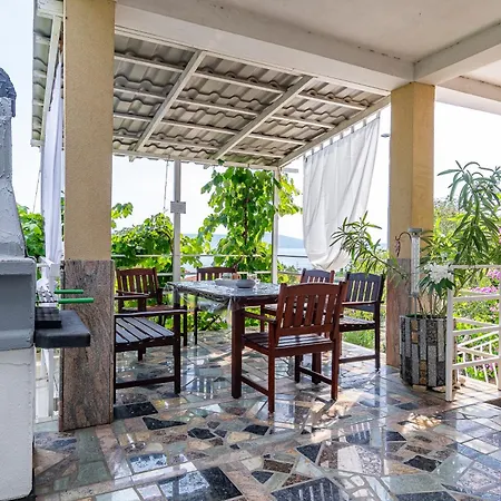 Apartment Family Friendly With A Swimming Pool - 2419 Novi Vinodolski
