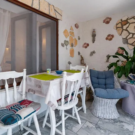 Appartement Family-friendly With Swimming Pool - 2419 *