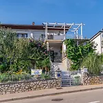 Lejlighed Family-friendly With Swimming Pool - 2419 Novi Vinodolski