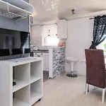 Lejlighed Family-friendly With Swimming Pool - 2419 Novi Vinodolski