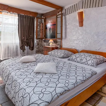 Family Friendly With A Swimming Pool - 2419 Apartment *