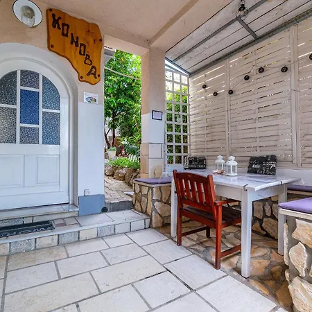 Family Friendly With A Swimming Pool - 2419 Apartment