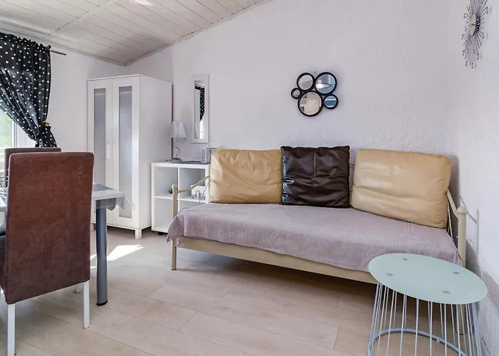 Lejlighed Family-friendly With Swimming Pool - 2419 Novi Vinodolski