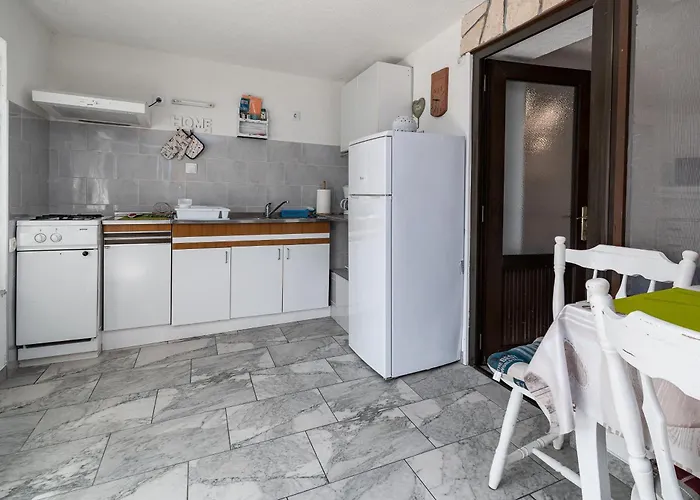 Family-friendly With Swimming Pool - 2419 Novi Vinodolski